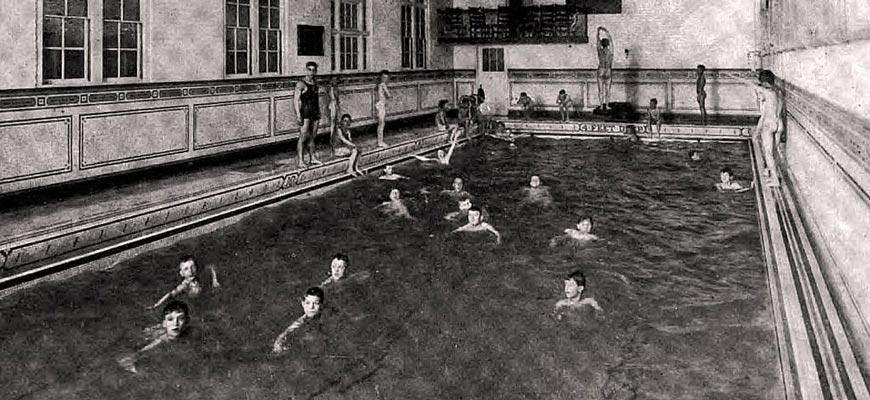 Nude swimming at the Boys' Club Pool (Купание голышом в бассейне Клуба мальчиков), 1922