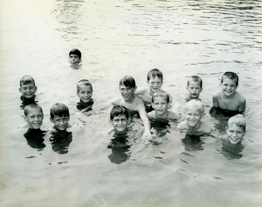Boys swimming in lake (Мальчишки, купающиеся в озере), 1964