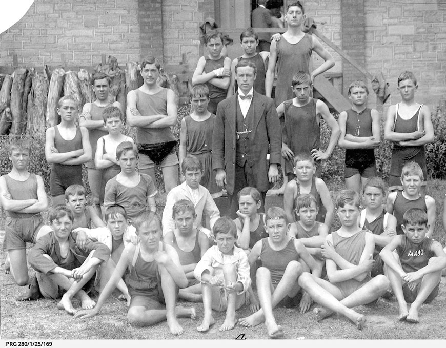 Members of a swimming club (Члены плавательного клуба), 1920