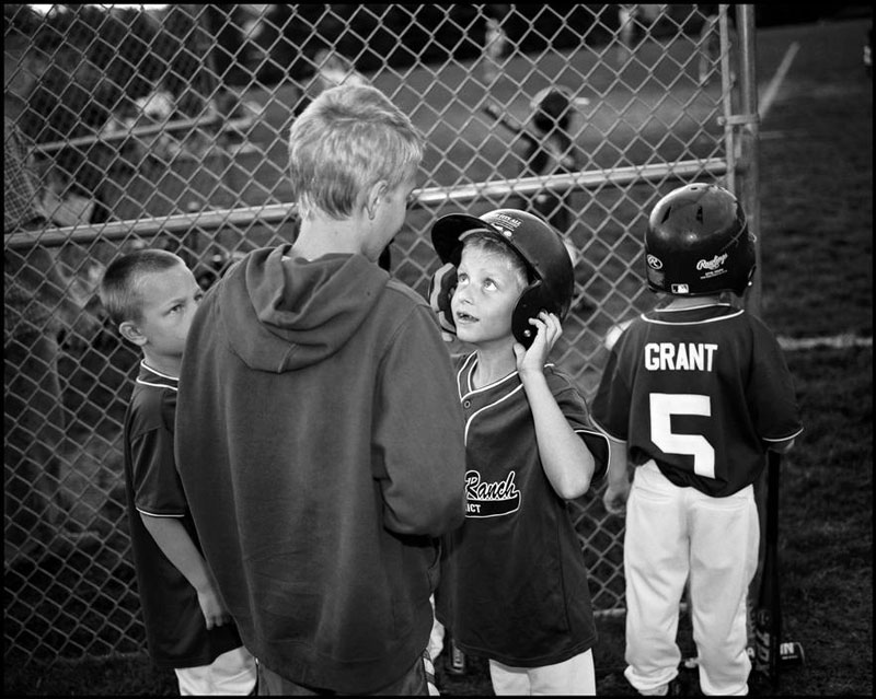 Little League baseball game (Бейсбольная игра малолетней лиги). Highlands Ranch, CO, USA, 2008 