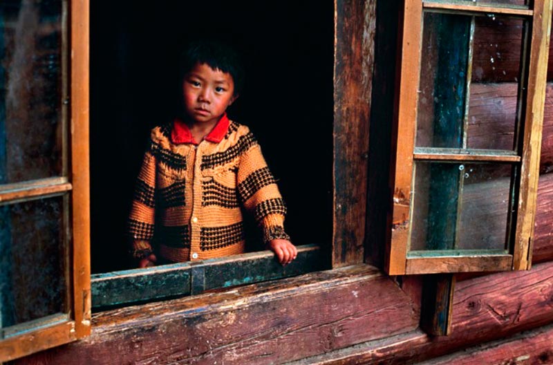 Child in window (Ребенок в окне), 1999