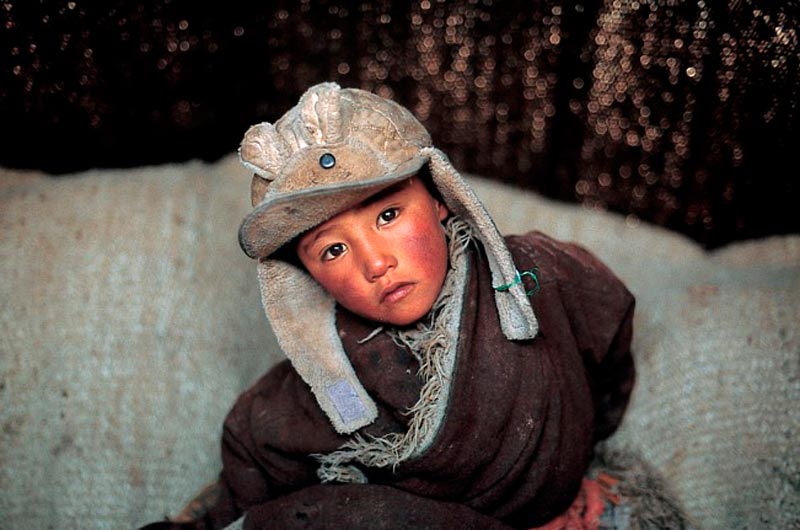 Amdo nomad in tent (Кочевник Амдо в юрте), 2001