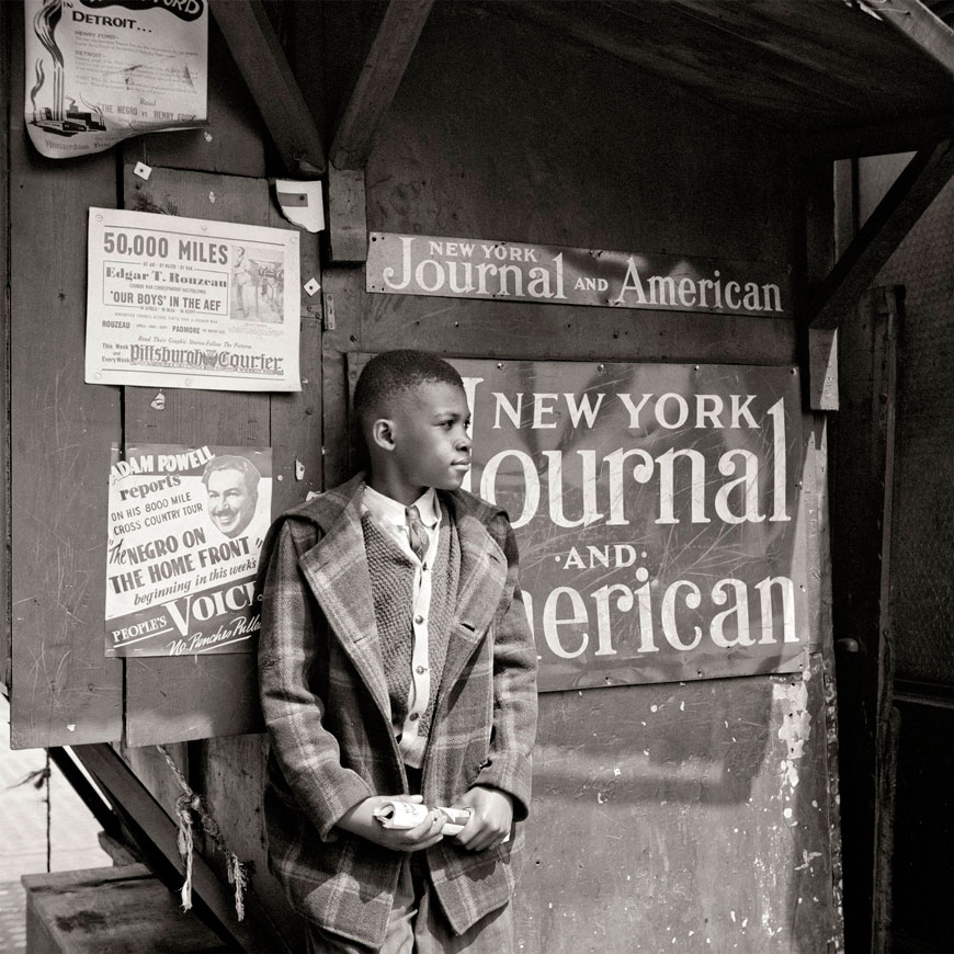 Harlem Newspaper boy (Гарлемский продавец газет), 1943