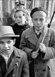Вооружённые дети на улицах