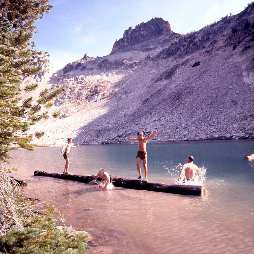 Boys swimming in Goat Lake (Мальчишки купаются в озере Гот), 1961