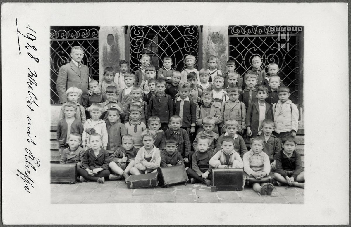 Schulklasse, Jungen, Lehrer (Школьный класс, мальчики, учителя), 1928