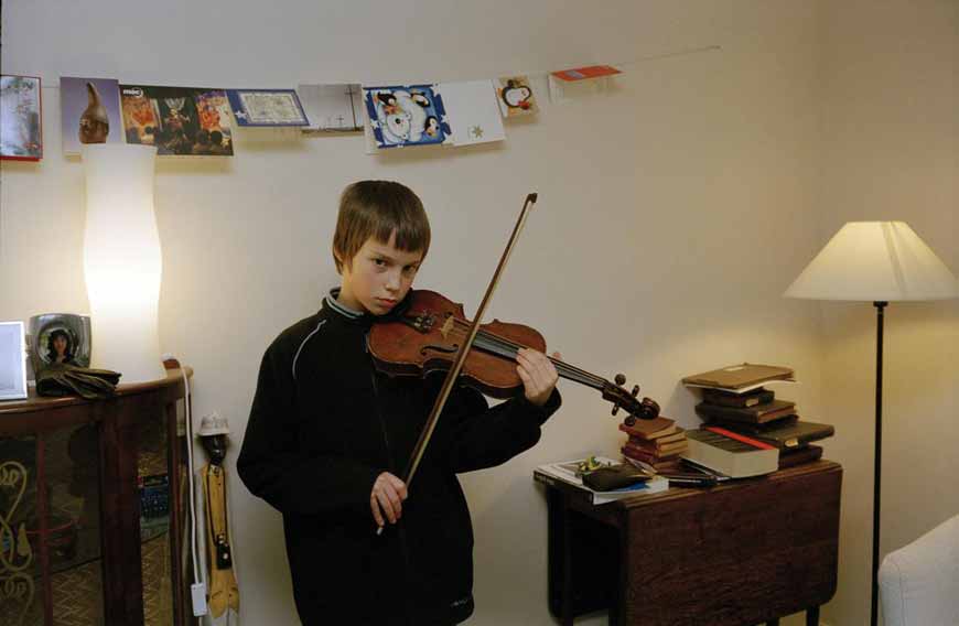 Violin practice (Практика игры на скрипке), 2003