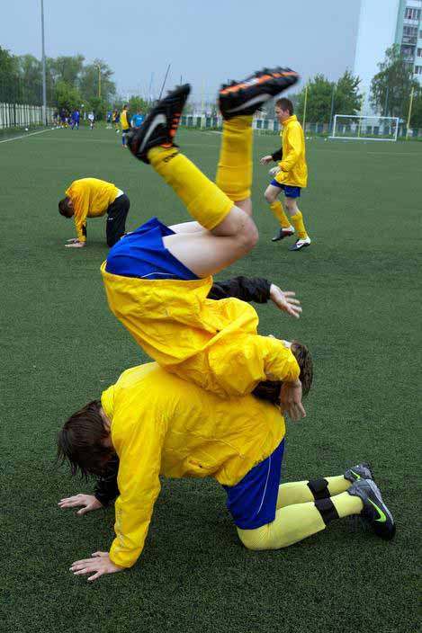 Football training for school children (Футбольная тренировка школьников)